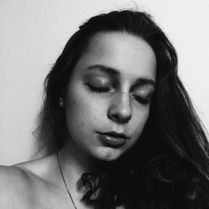 Meet your Posher, Lily